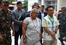 নতুন প্রধানমন্ত্রী দায়িত্ব নেওয়ার প্রথমদিনে শান্ত হতে শুরু করেছে নেপাল