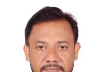 হেল্প ওয়ান ফাউন্ডেশনের চেয়ারম্যান প্রভাষক মোর্শেদ হোসেন ফেনী জেলায় কলেজ পর্যায়ে শ্রেষ্ঠ গুণী শিক্ষক নির্বাচিত হলেন।